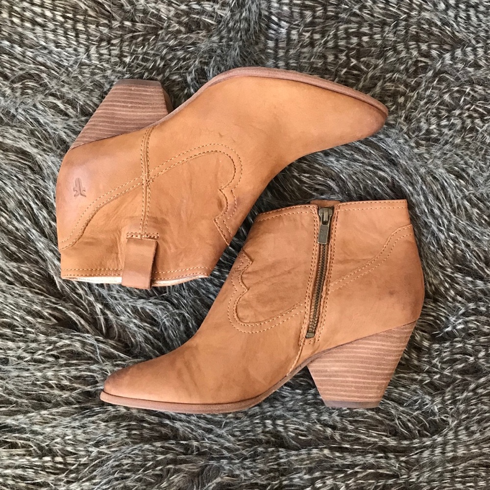 Frye Reina Booties Women’s Size 8
